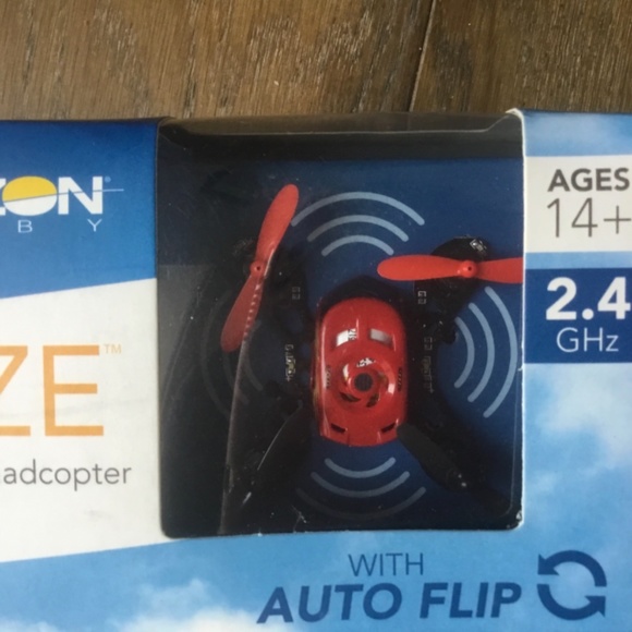 Faze Quadcopter New in Box (drone) - Picture 2 of 6